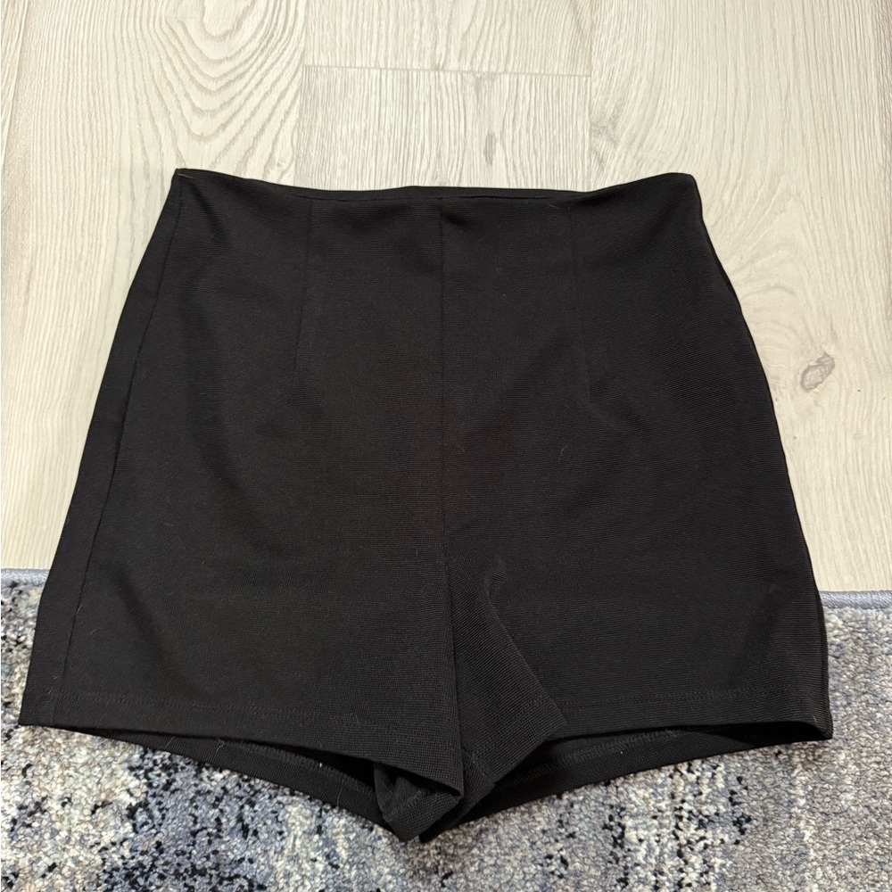 Forever 21 Black High Waist Women's Shorts